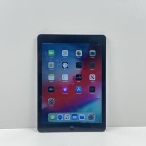 Apple iPad Air 1st Generation A1474 16 GB Wi-Fi 9.7 in | Space Gray | MD78LL/B